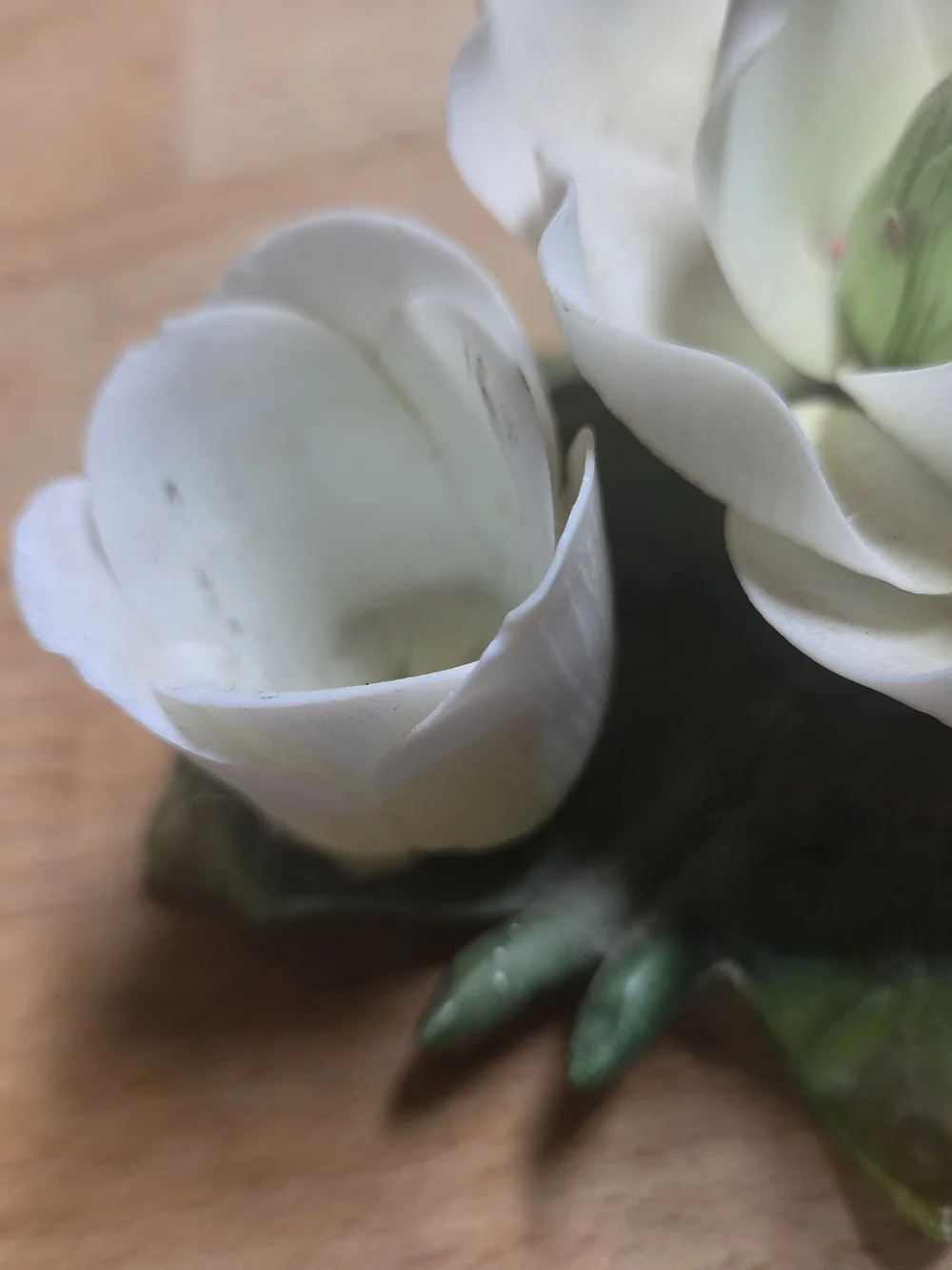 N/A elegant porcelain